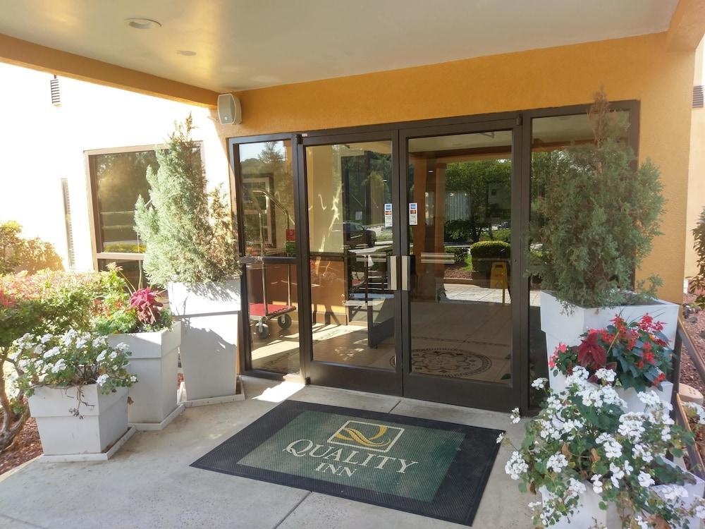 Quality Inn & Suites Clemmons I-40 Εξωτερικό φωτογραφία