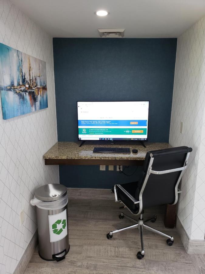 Quality Inn & Suites Clemmons I-40 Εξωτερικό φωτογραφία