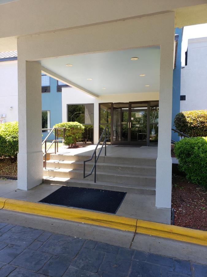 Quality Inn & Suites Clemmons I-40 Εξωτερικό φωτογραφία