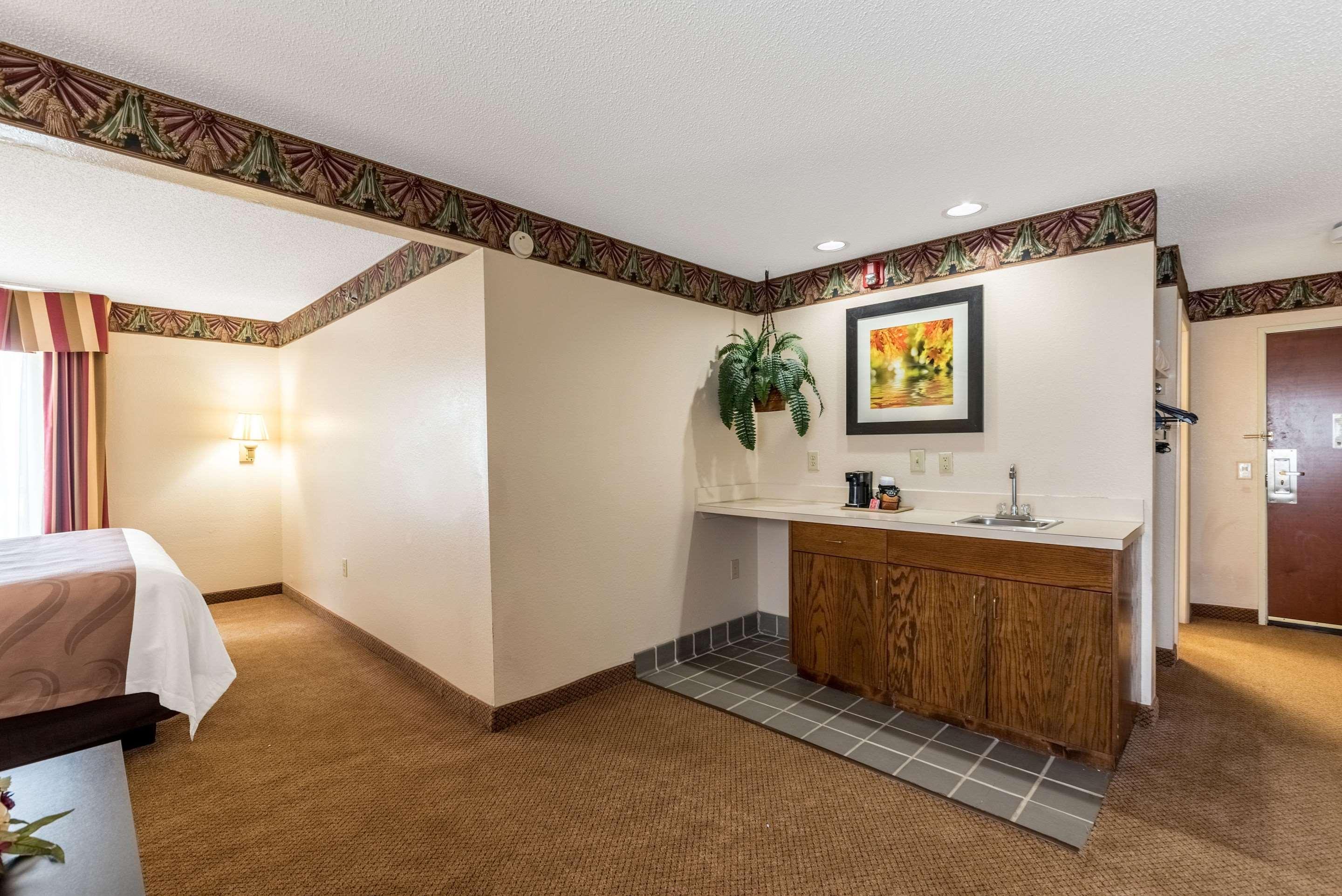 Quality Inn & Suites Clemmons I-40 Εξωτερικό φωτογραφία