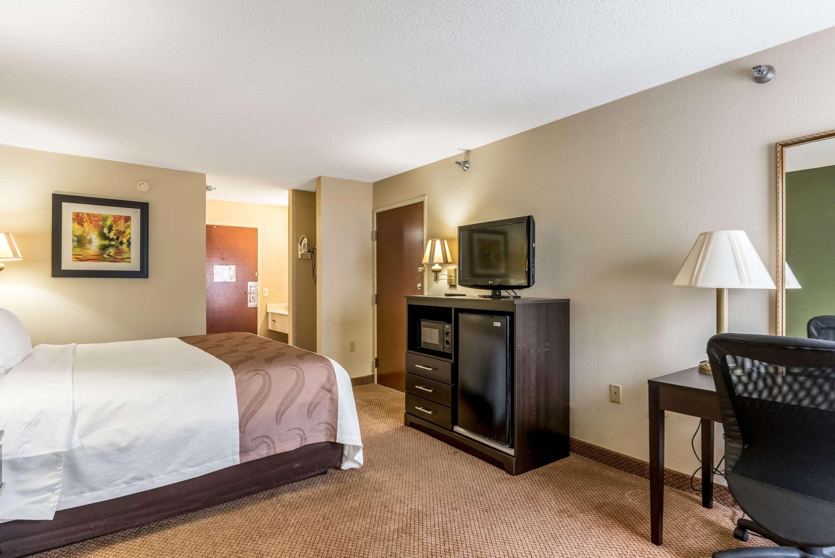 Quality Inn & Suites Clemmons I-40 Εξωτερικό φωτογραφία
