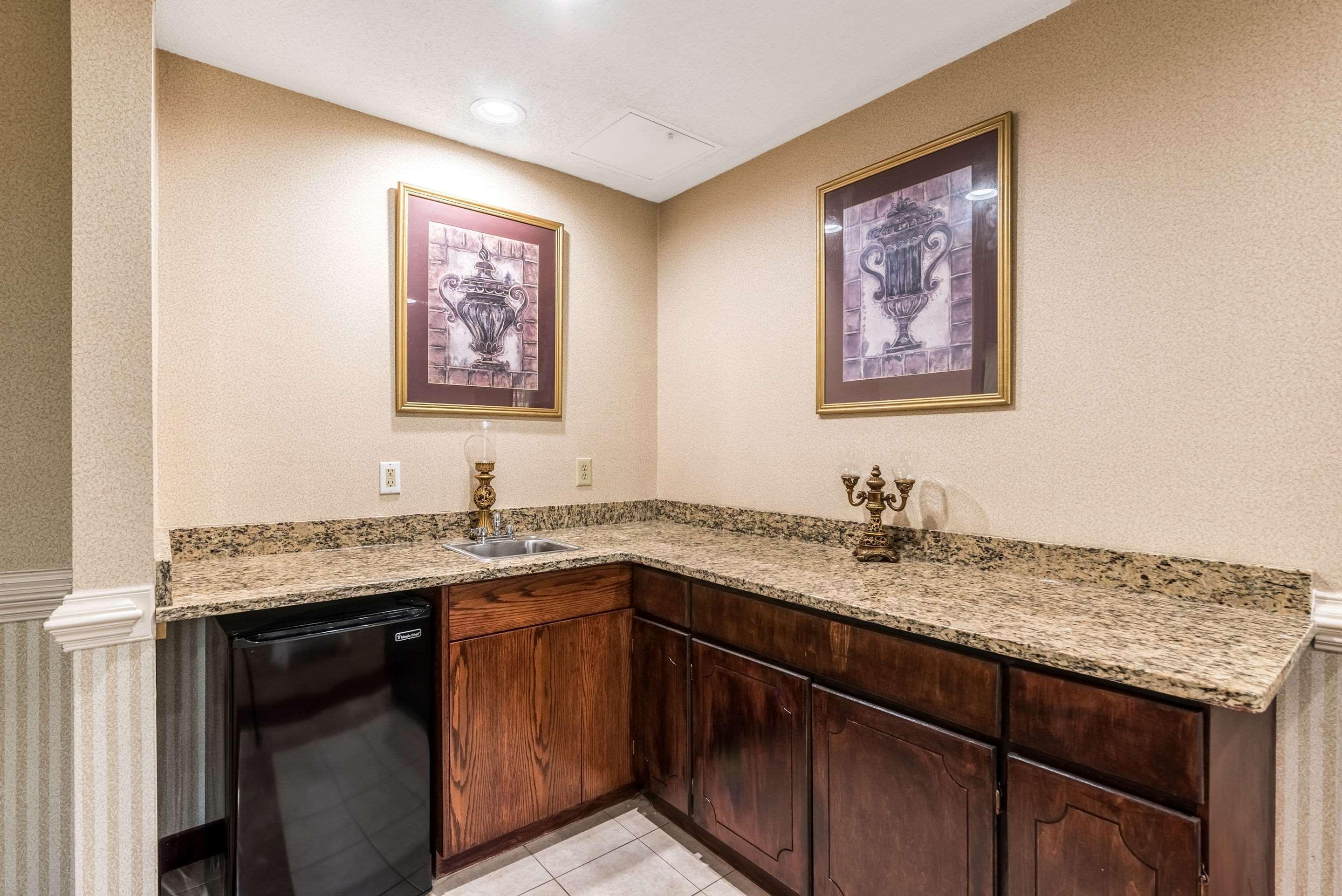 Quality Inn & Suites Clemmons I-40 Εξωτερικό φωτογραφία