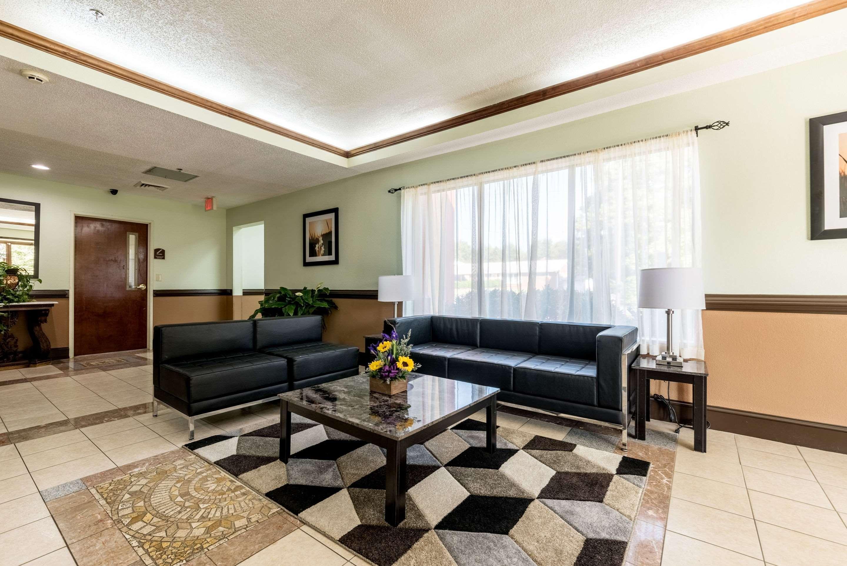 Quality Inn & Suites Clemmons I-40 Εξωτερικό φωτογραφία