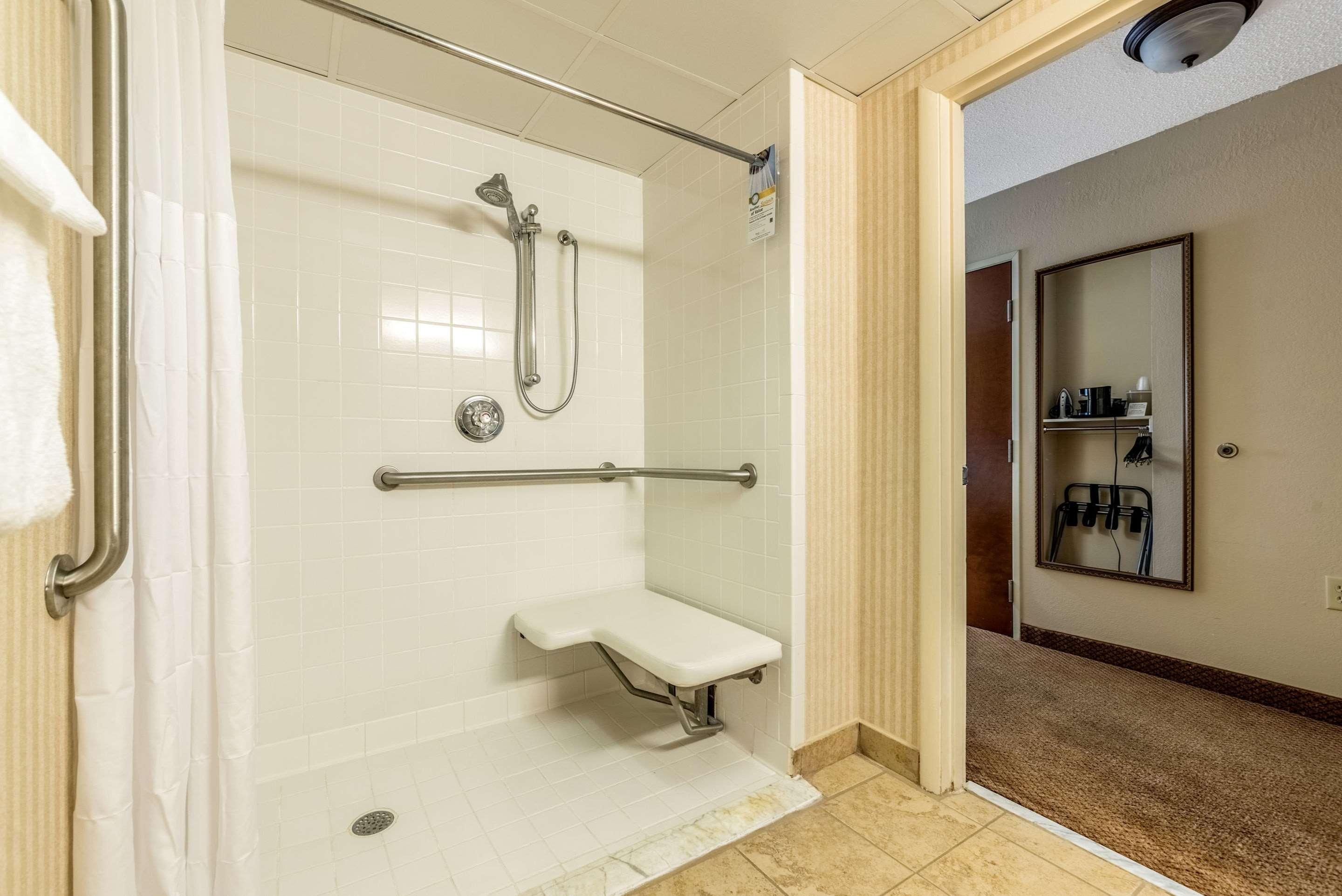 Quality Inn & Suites Clemmons I-40 Εξωτερικό φωτογραφία