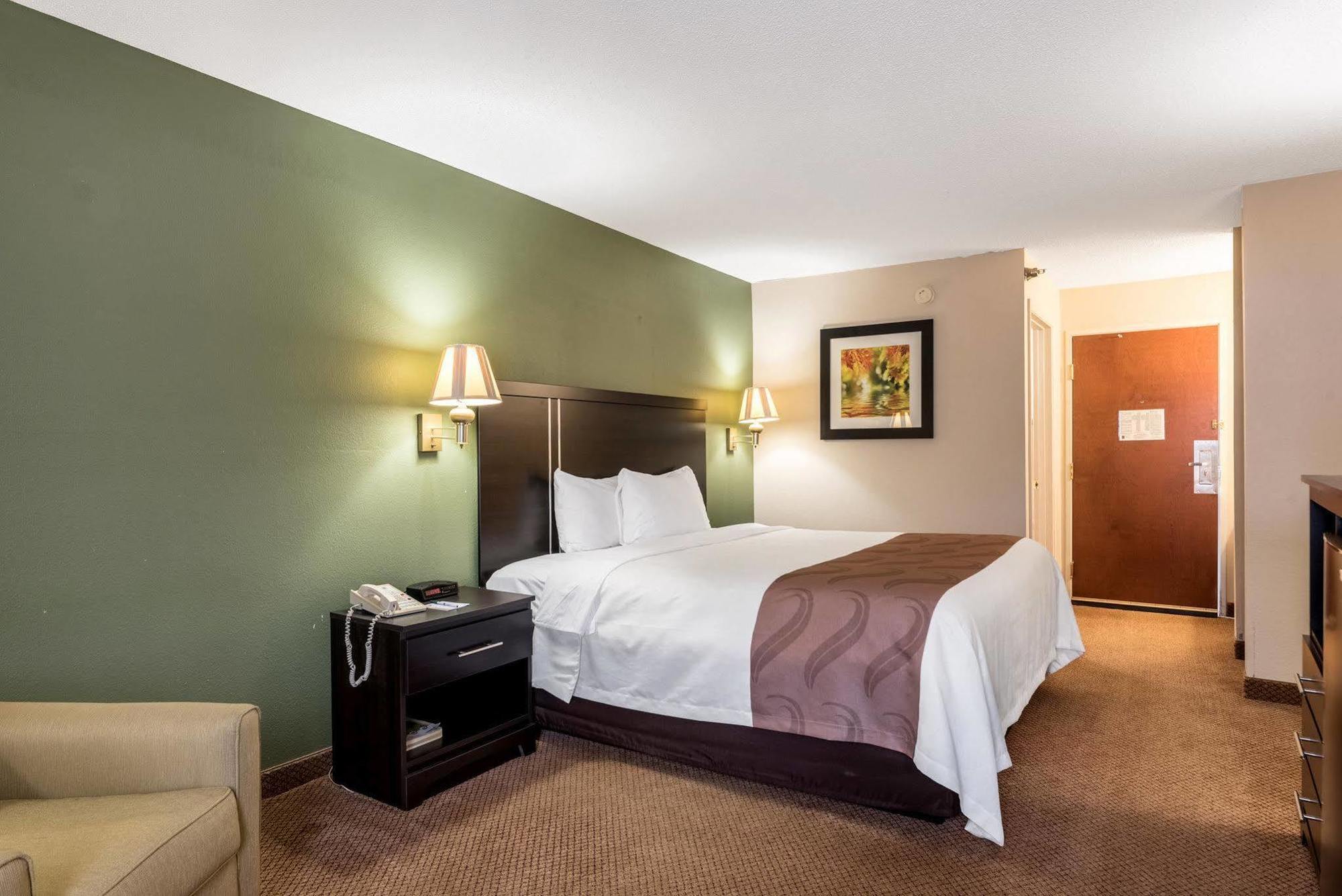 Quality Inn & Suites Clemmons I-40 Εξωτερικό φωτογραφία